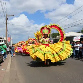 Carnaval da comunidade no Villa dos Oliveiras