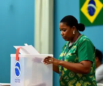 apuração ao vivo dos votos em Macapá (AP)